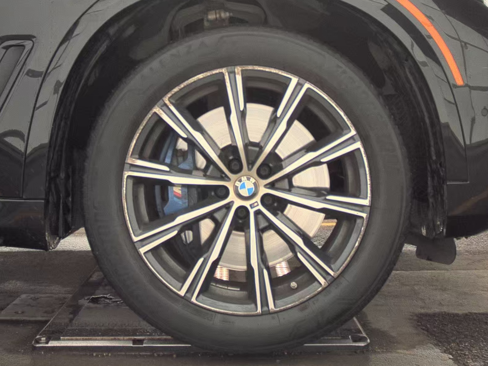 2023 BMW X5 M50i AWD