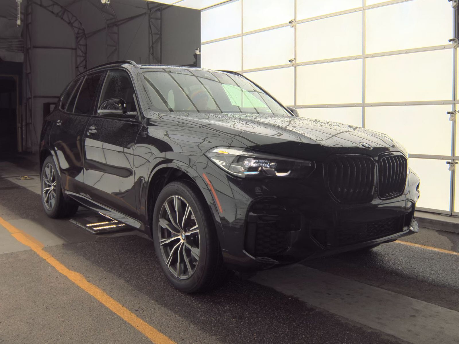 2023 BMW X5 M50i AWD