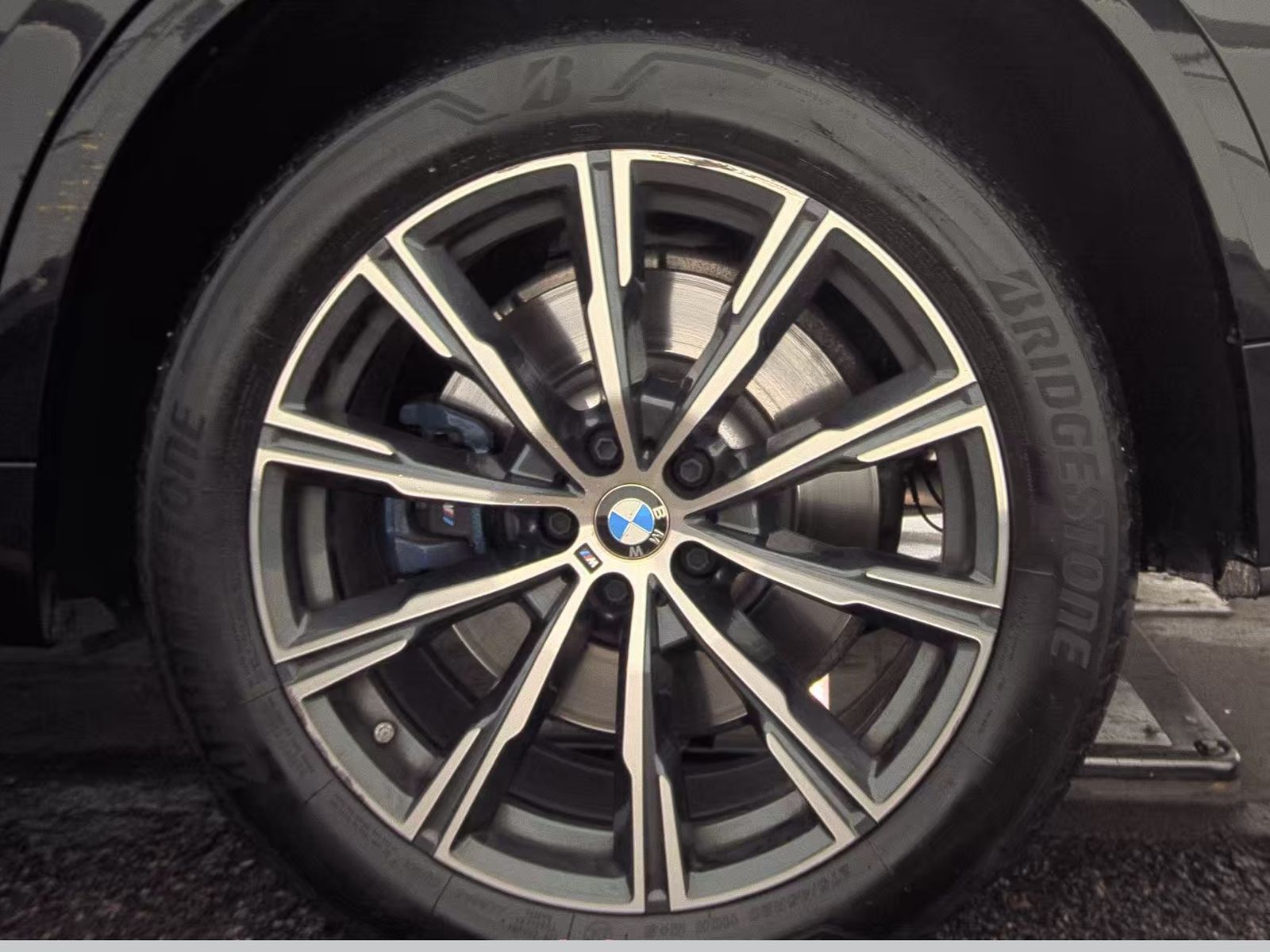 2023 BMW X5 M50i AWD