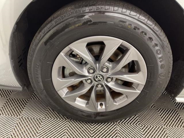 2024 Toyota Sienna LE FWD