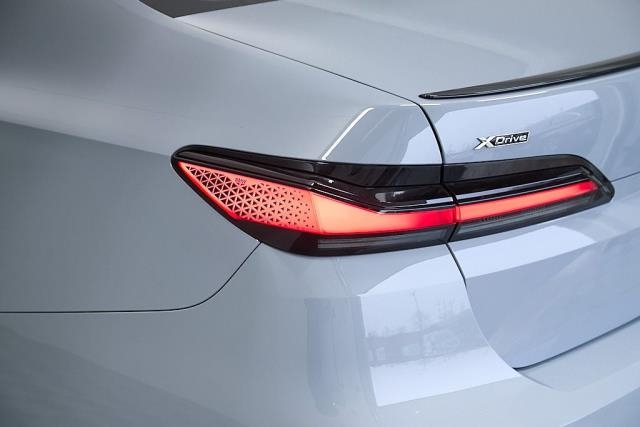 2023 BMW 7 Series 760i xDrive AWD