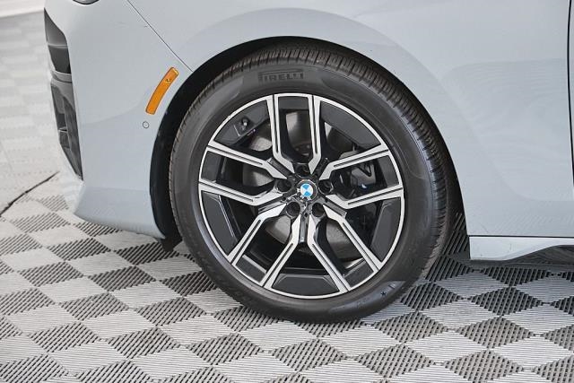 2023 BMW 7 Series 760i xDrive AWD