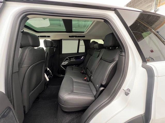 2023 Land Rover Range Rover SE AWD