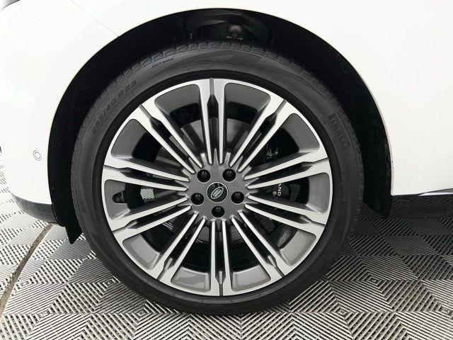 2023 Land Rover Range Rover SE AWD