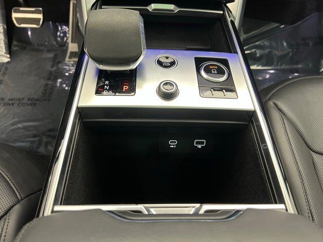 2023 Land Rover Range Rover SE AWD