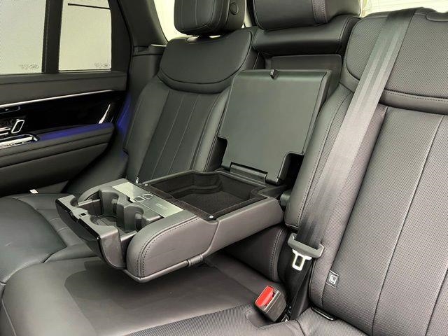 2023 Land Rover Range Rover SE AWD