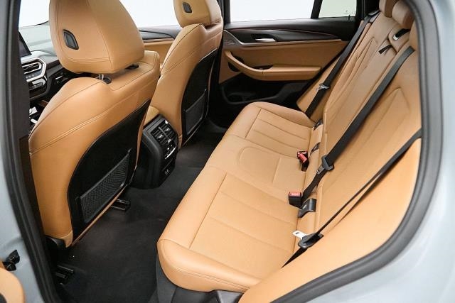2023 BMW X4 xDrive30i AWD