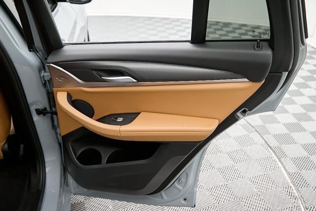 2023 BMW X4 xDrive30i AWD