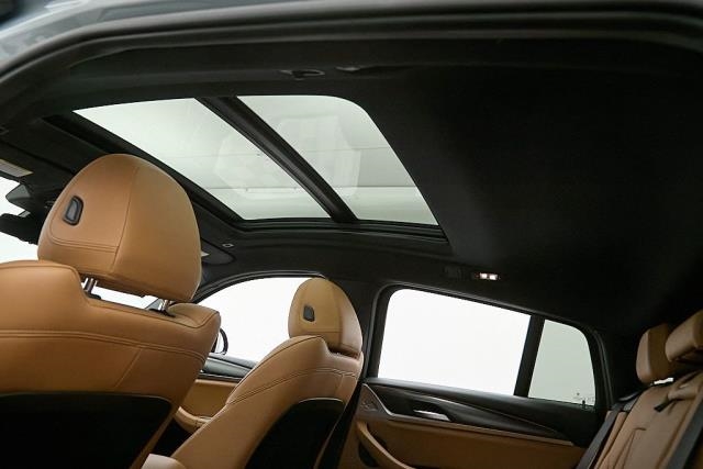 2023 BMW X4 xDrive30i AWD