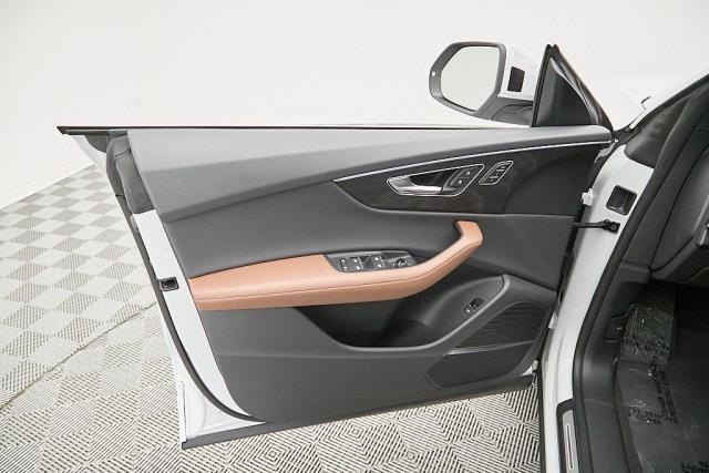 2023 Audi Q8 Premium Plus AWD