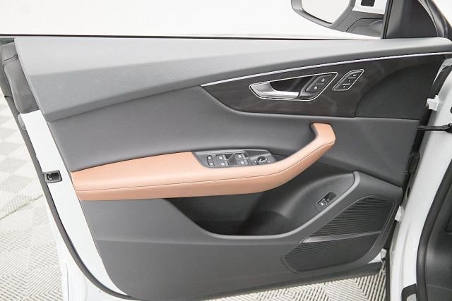 2023 Audi Q8 Premium Plus AWD
