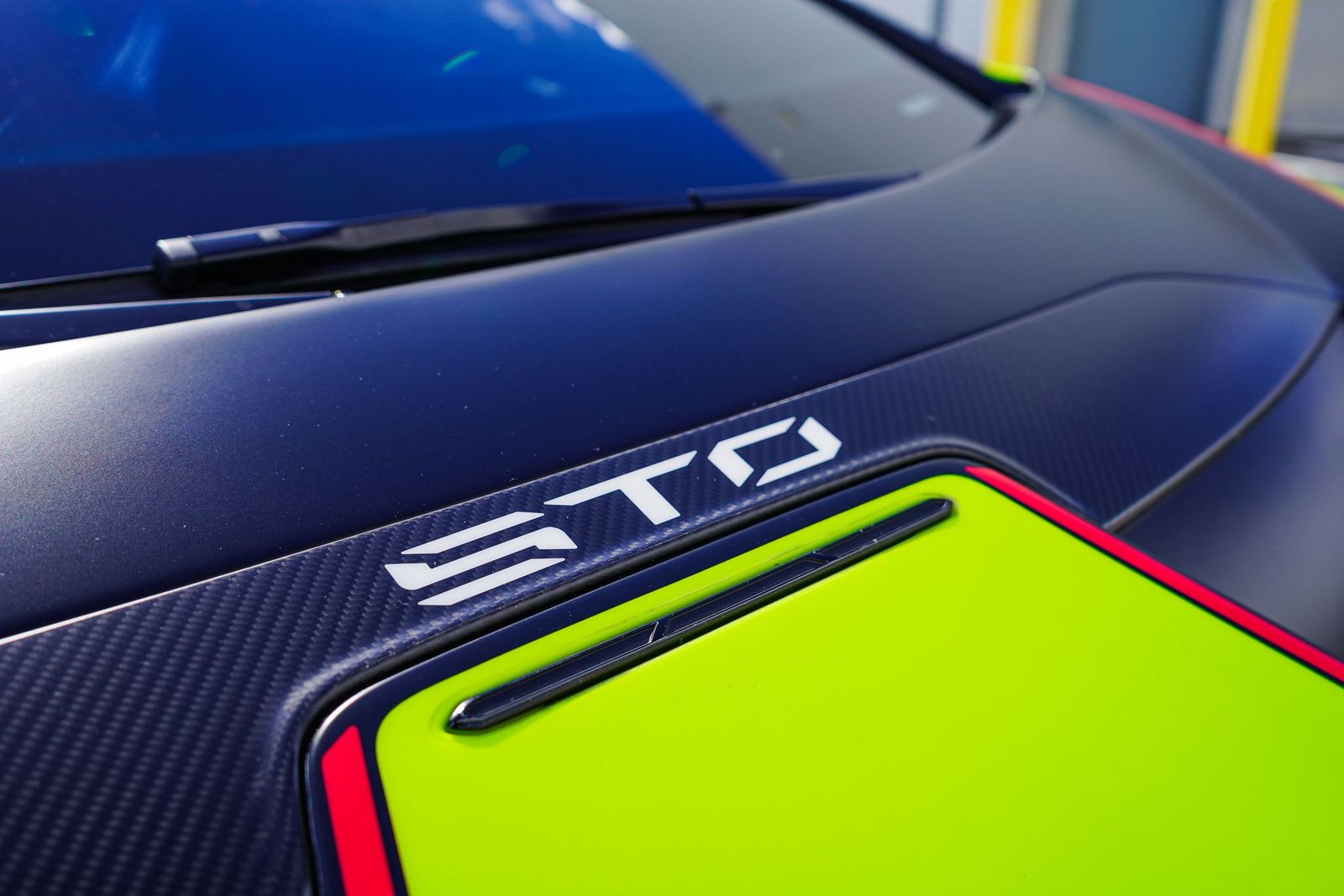 2022 Lamborghini Huracan STO RWD