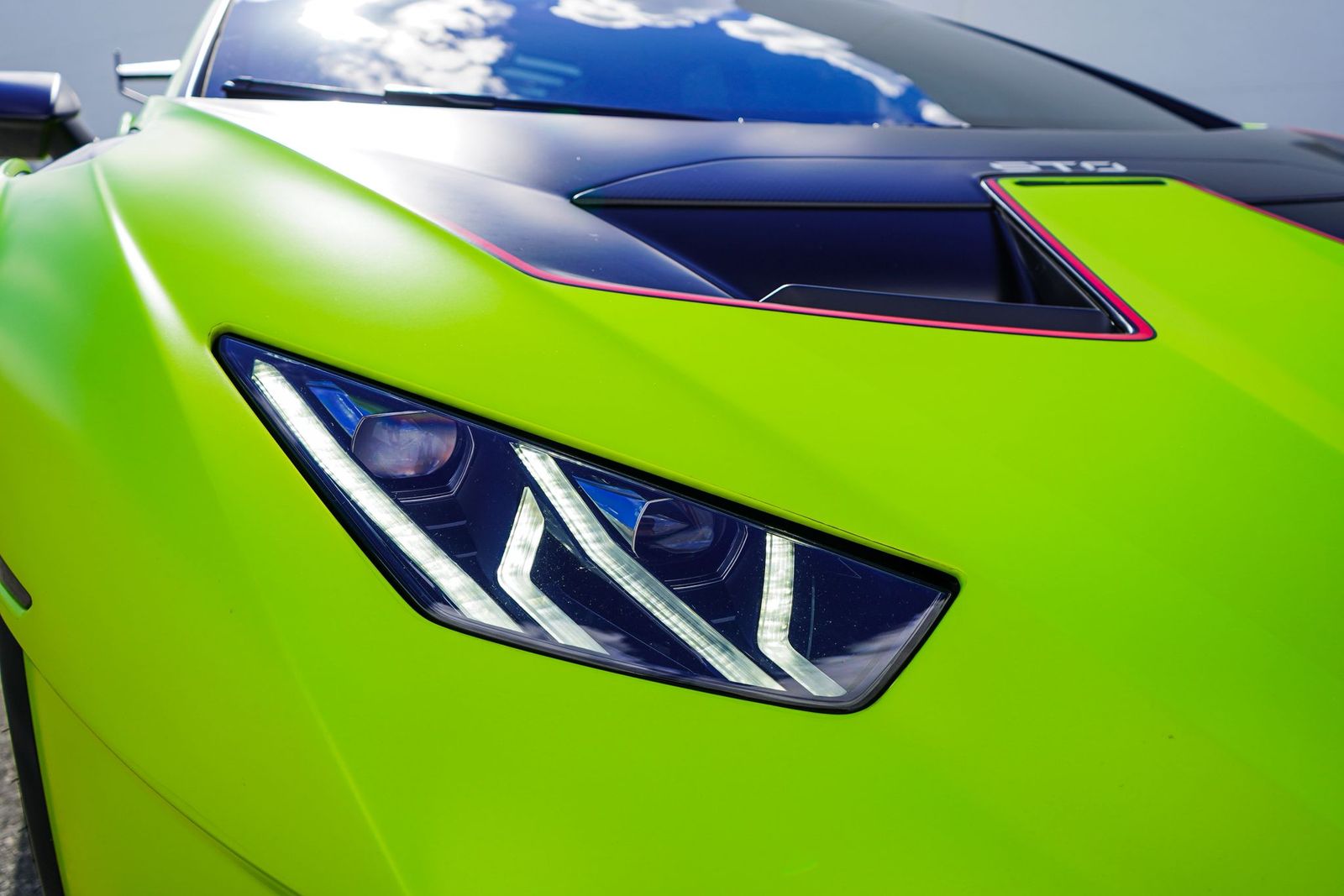 2022 Lamborghini Huracan STO RWD