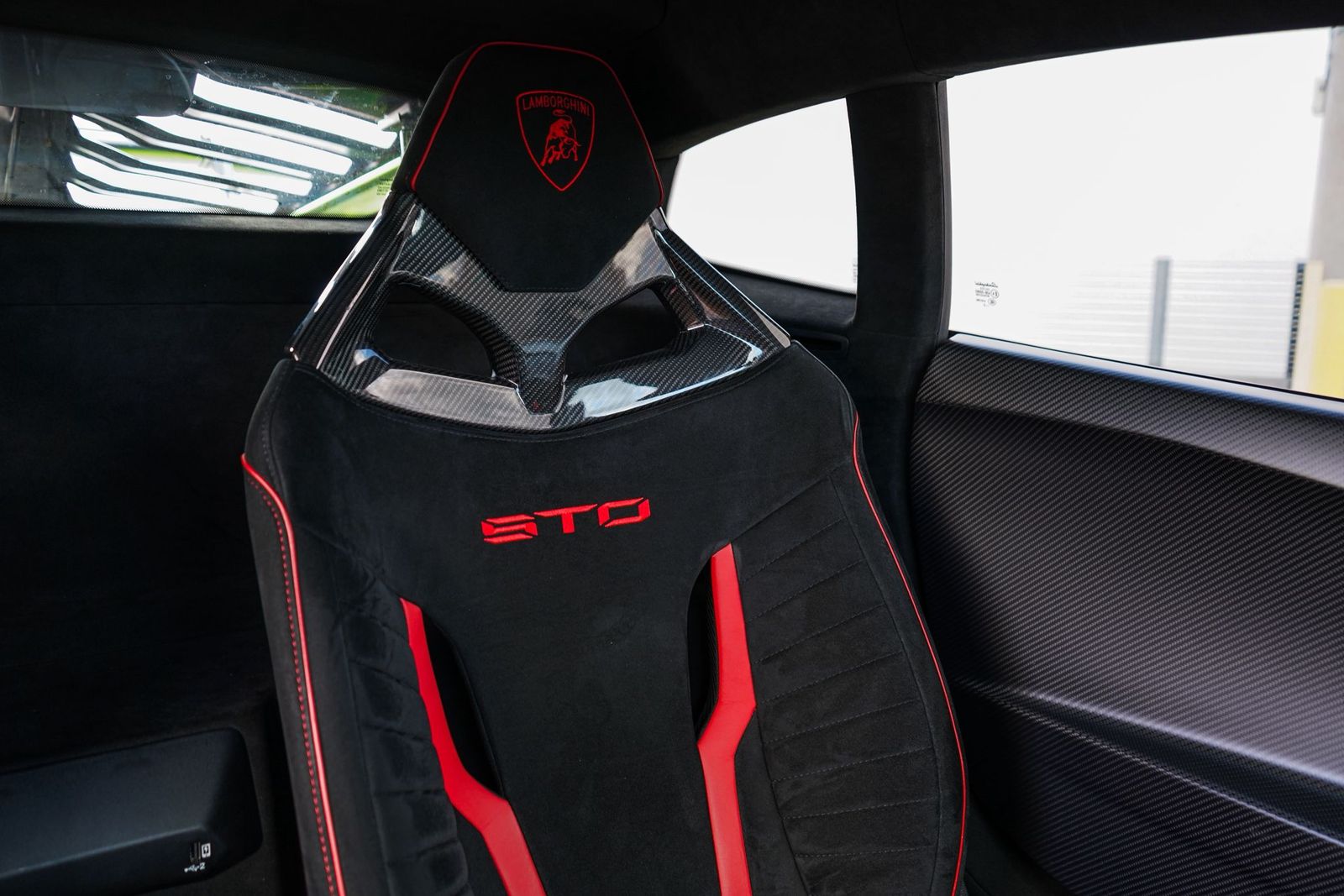 2022 Lamborghini Huracan STO RWD