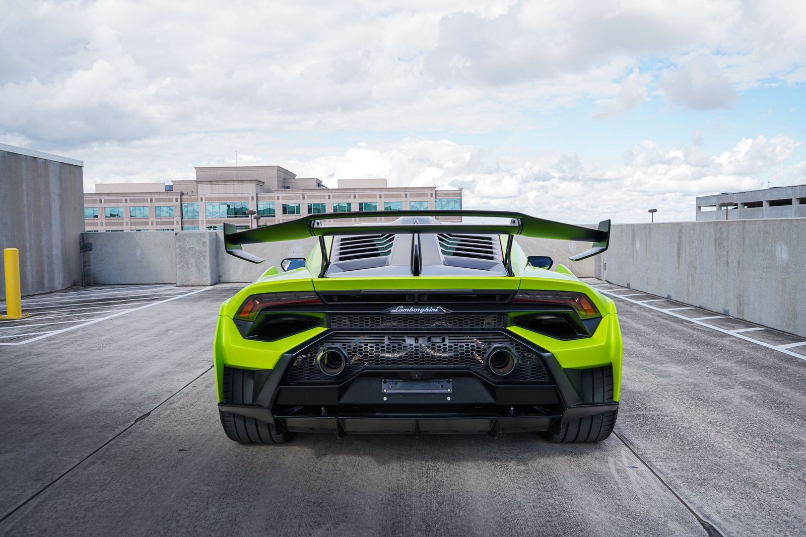 2022 Lamborghini Huracan STO RWD