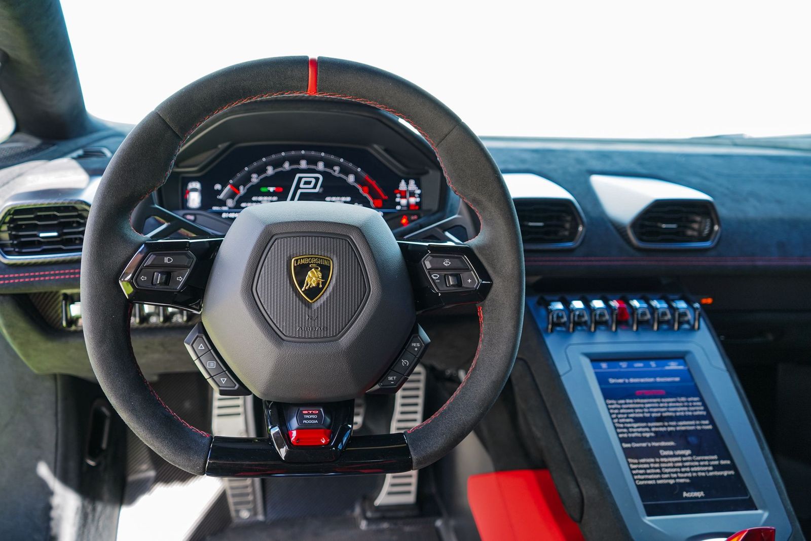 2022 Lamborghini Huracan STO RWD