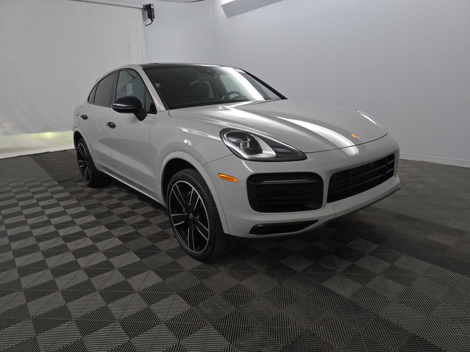 2023 Porsche Cayenne S Platinum Edition AWD