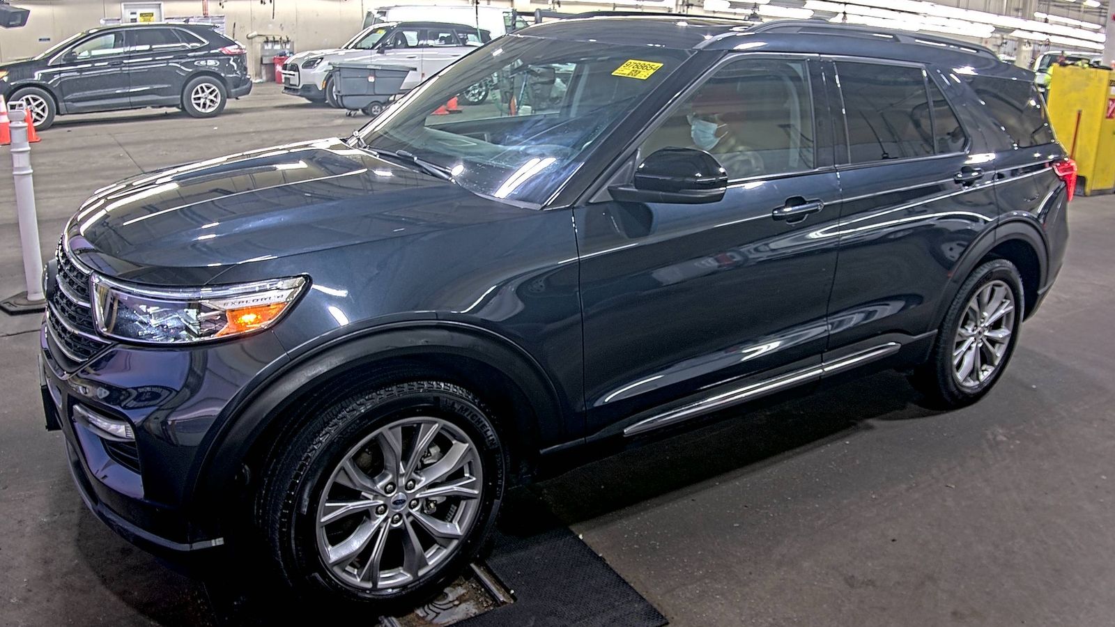 2023 Ford Explorer XLT AWD