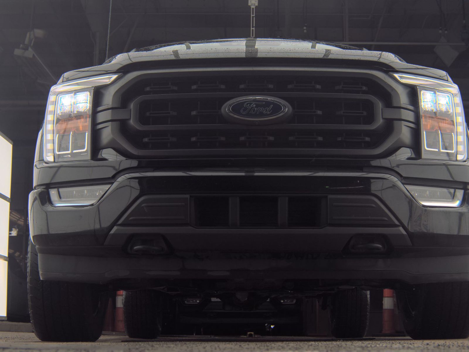 2023 Ford F-150 Hybrid XLT AWD