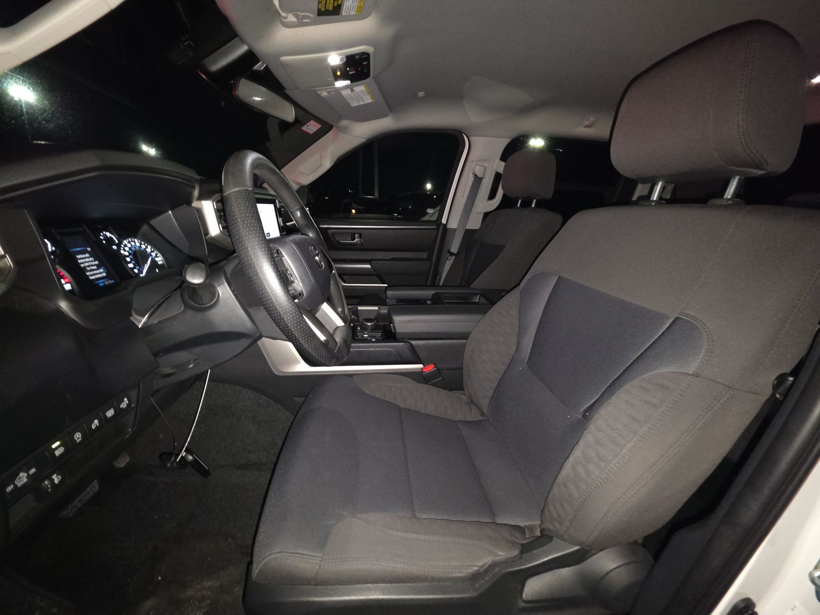 2024 Toyota Tundra SR5 AWD