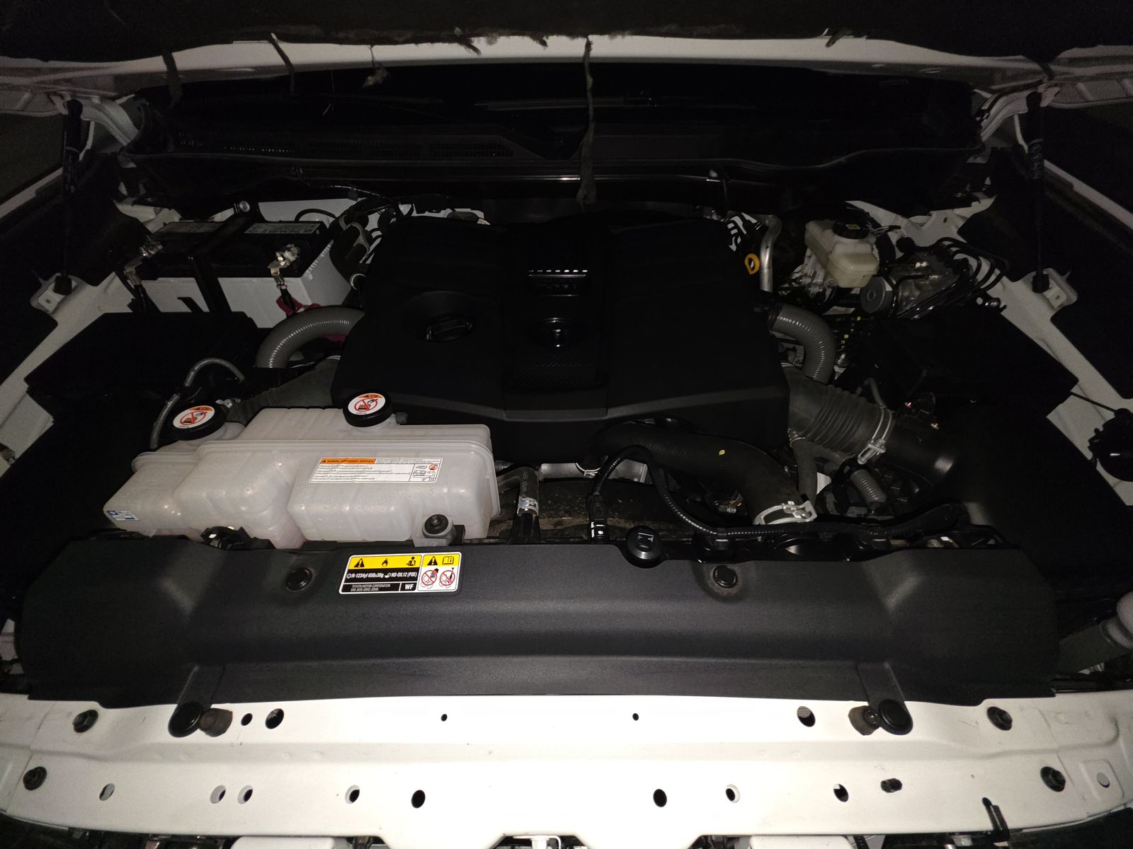 2024 Toyota Tundra SR5 AWD