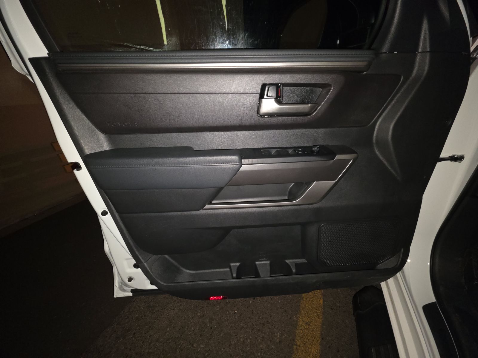 2024 Toyota Tundra SR5 AWD