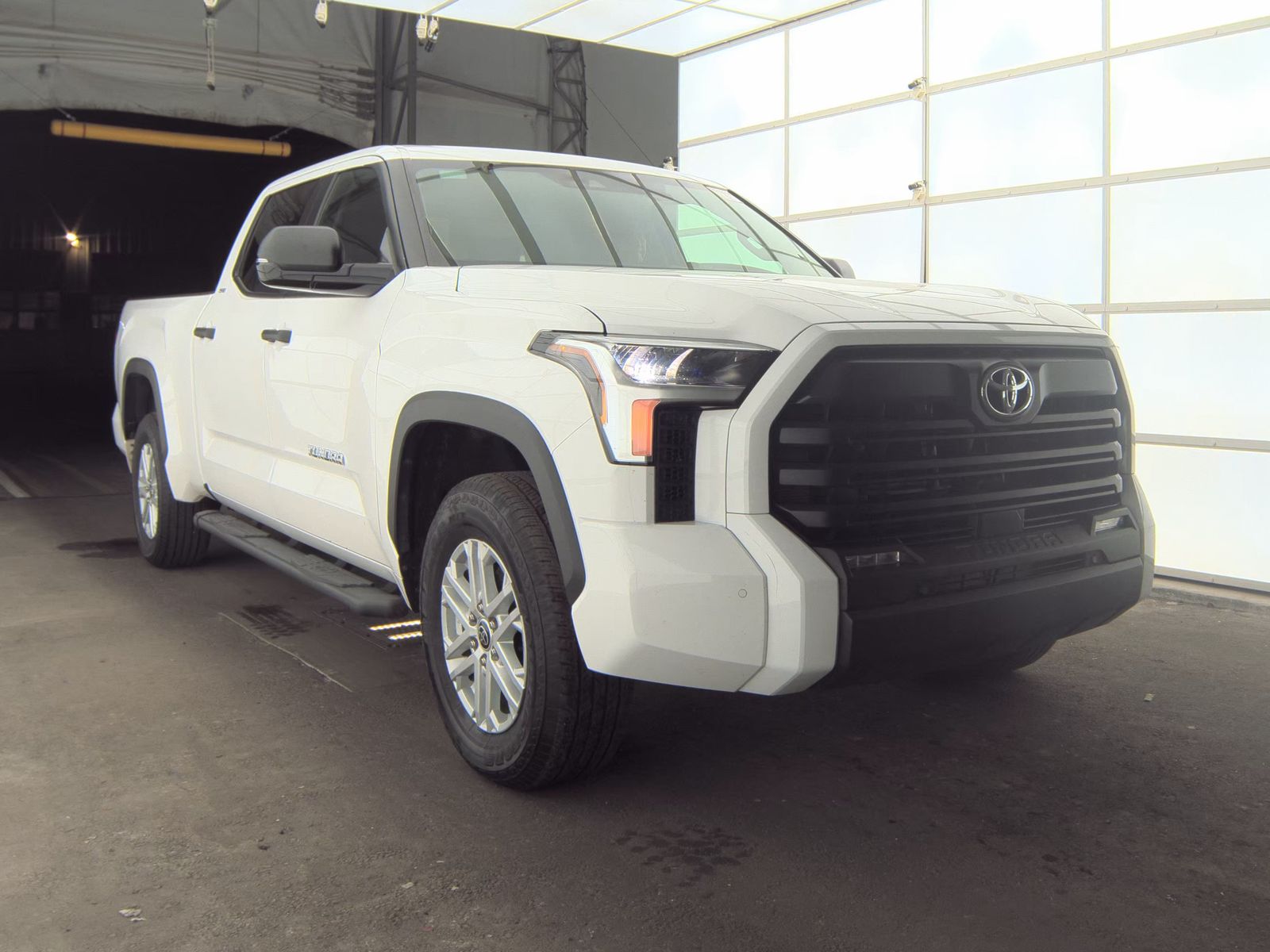 2024 Toyota Tundra SR5 AWD