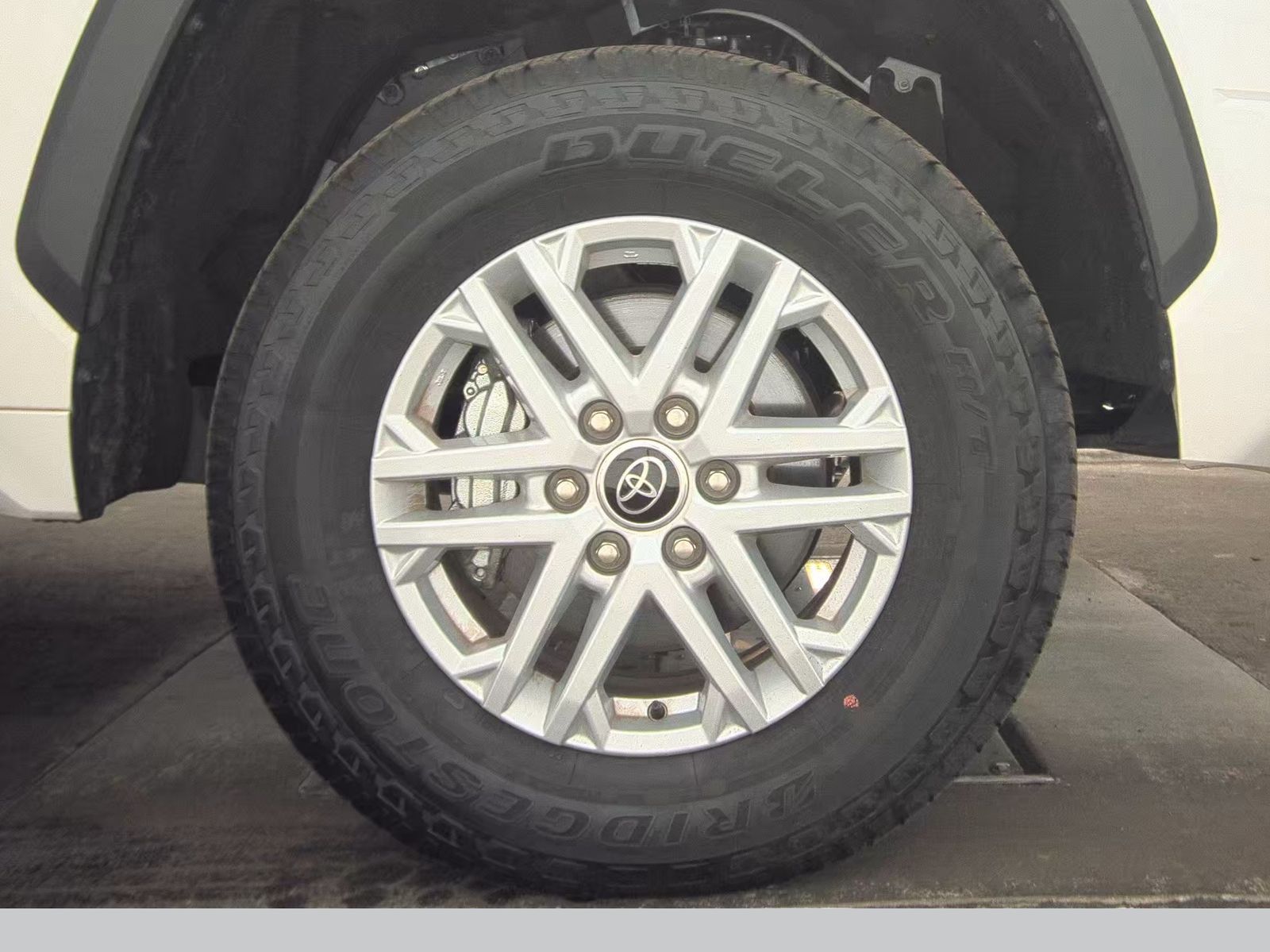 2024 Toyota Tundra SR5 AWD