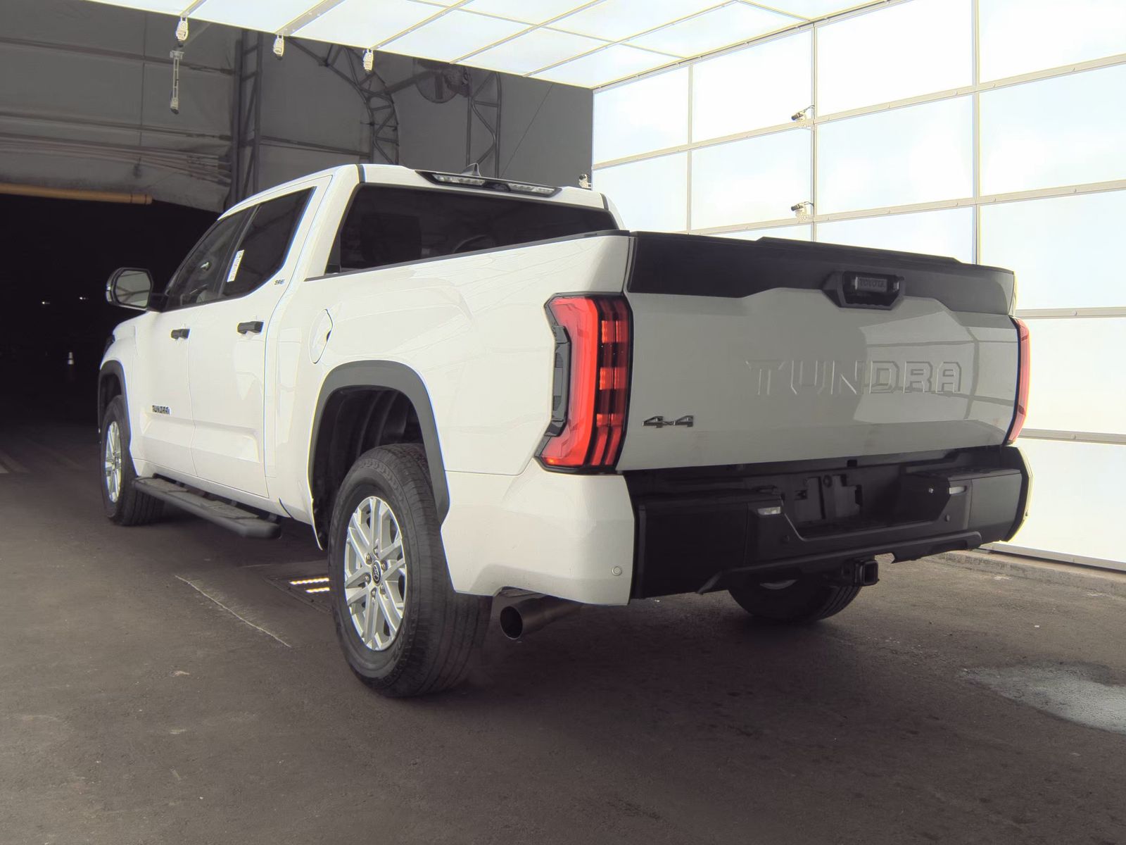 2024 Toyota Tundra SR5 AWD