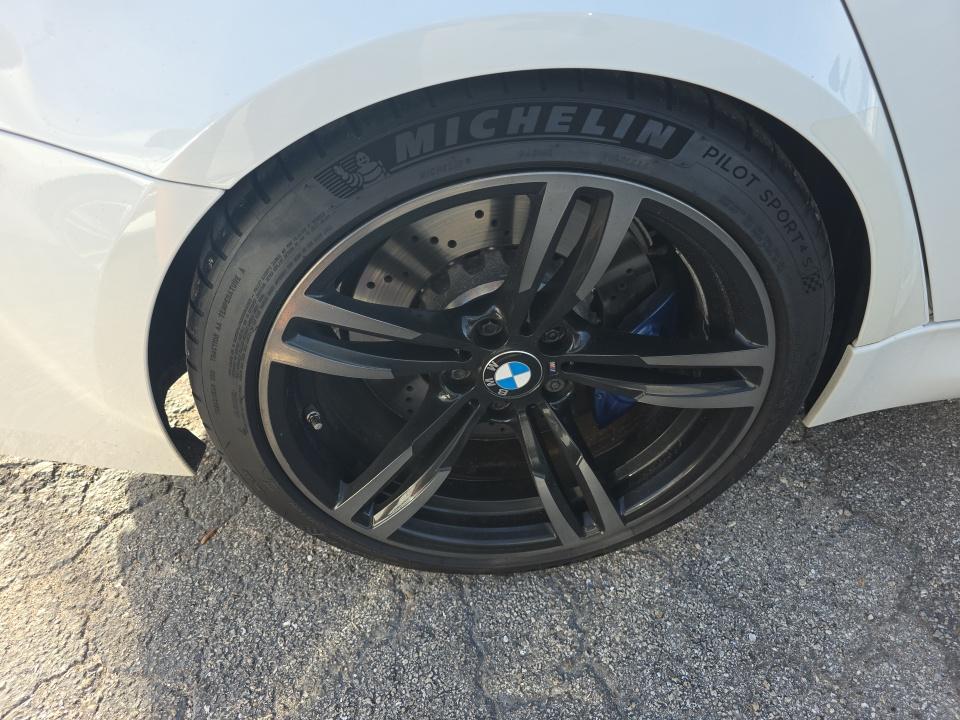 2015 BMW M3 Base RWD