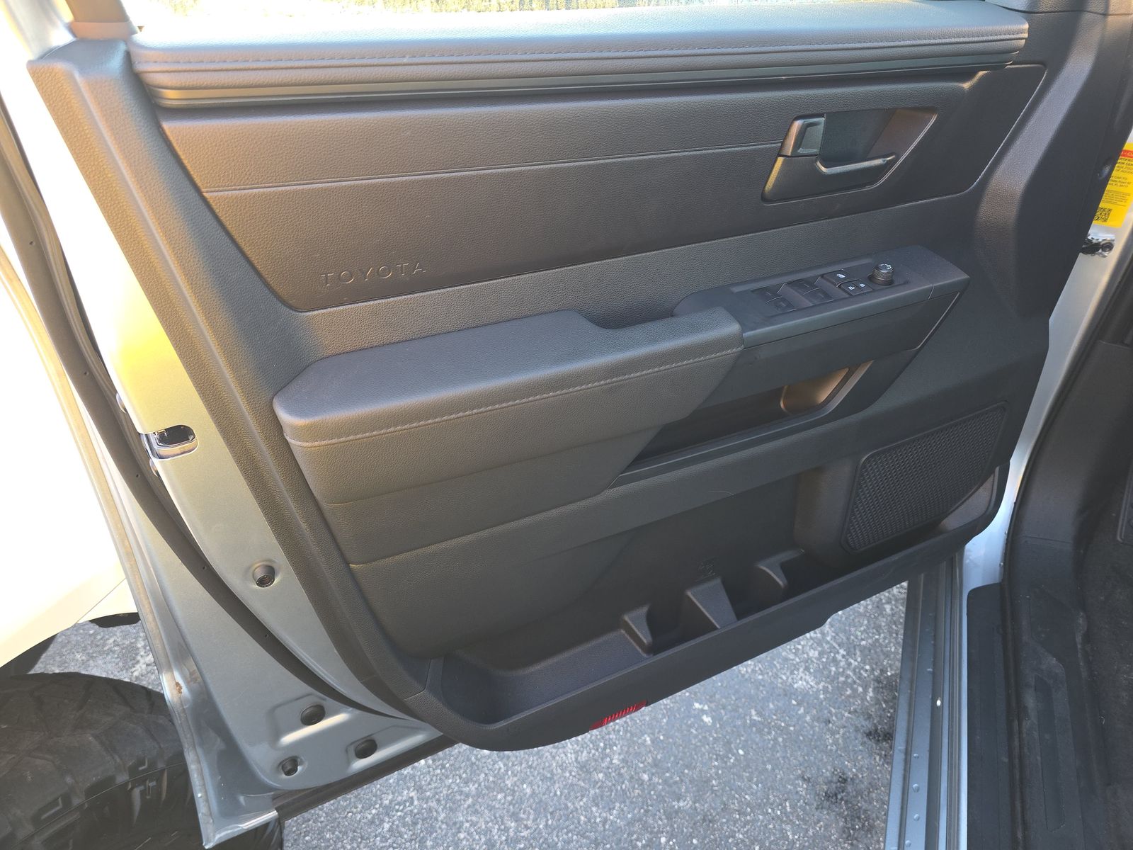 2025 Toyota Tundra SR AWD