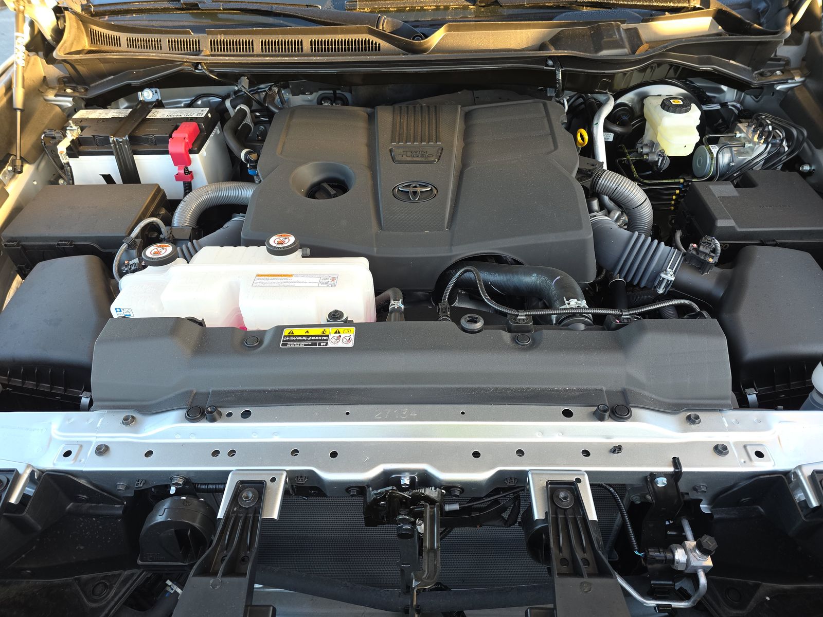 2025 Toyota Tundra SR AWD