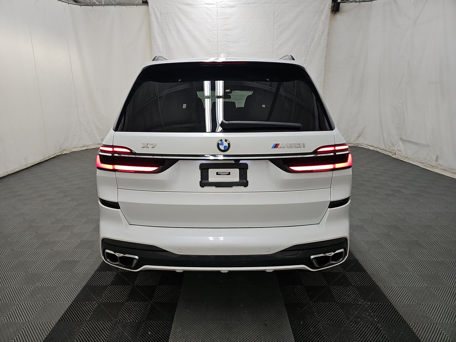 2024 BMW X7 M60i AWD