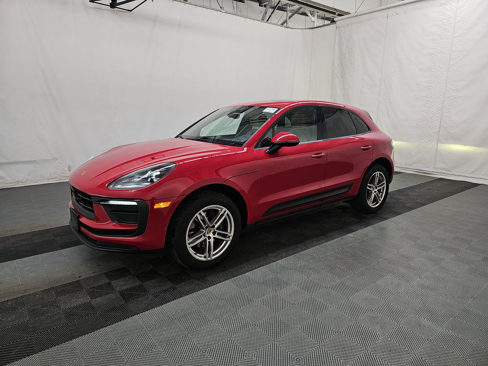 2023 Porsche Macan Base AWD