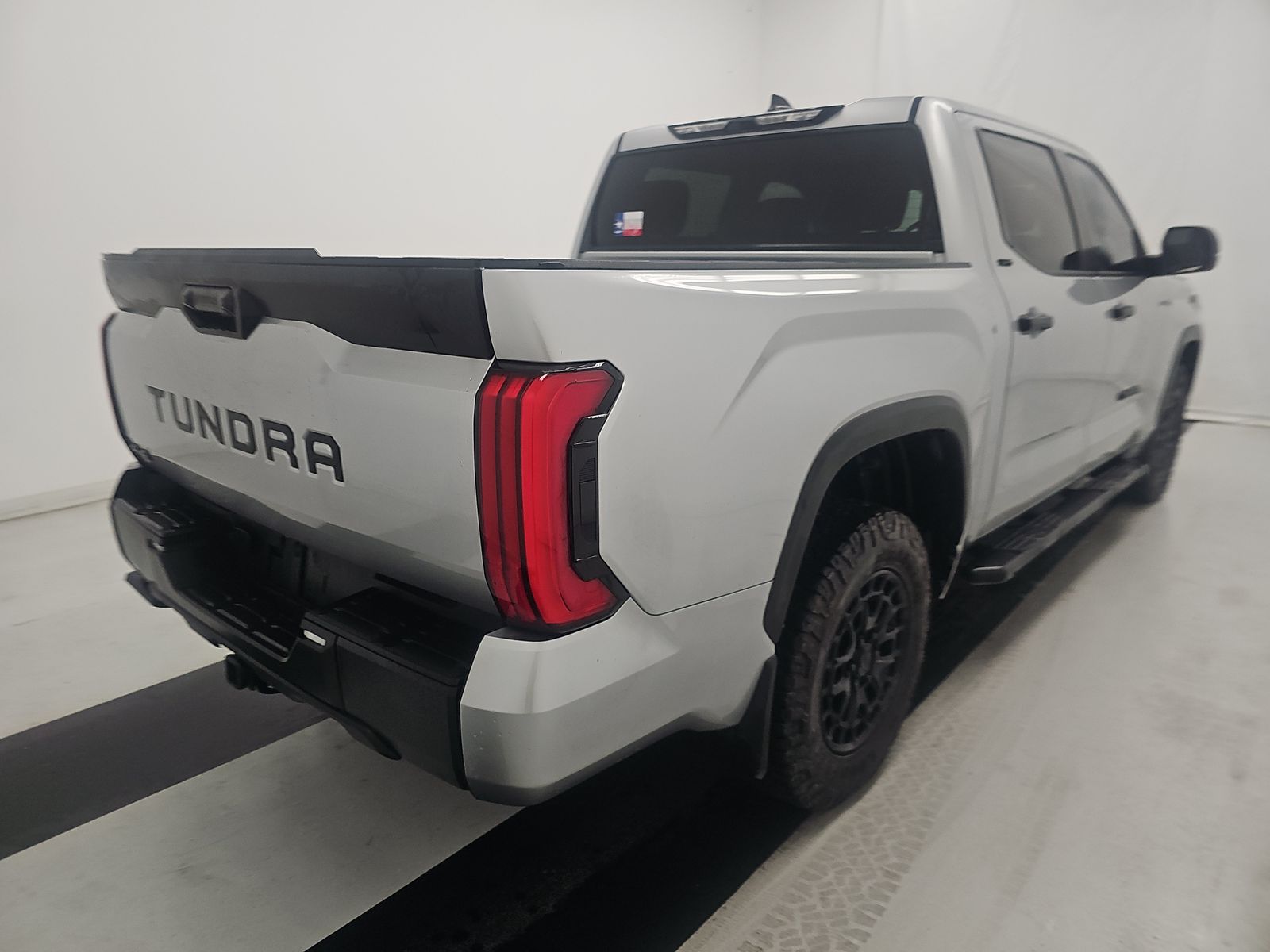 2025 Toyota Tundra SR5 AWD