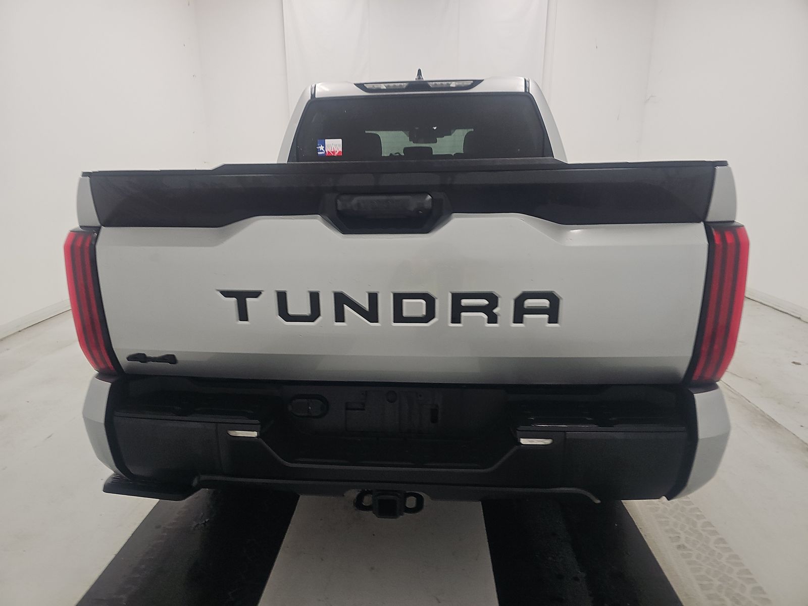 2025 Toyota Tundra SR5 AWD