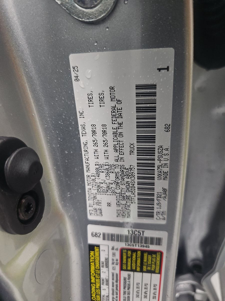 2025 Toyota Tundra SR5 AWD