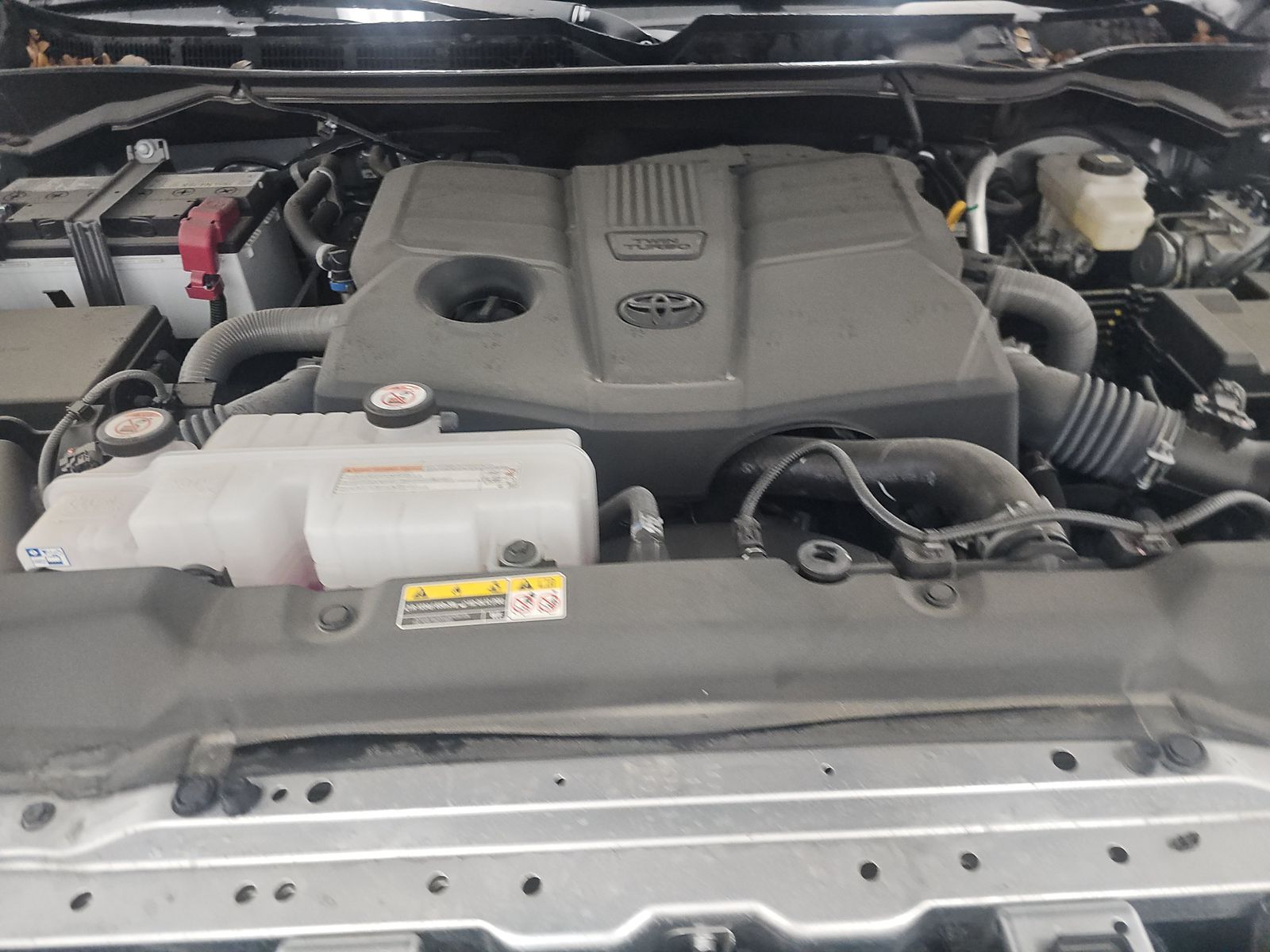 2025 Toyota Tundra SR5 AWD