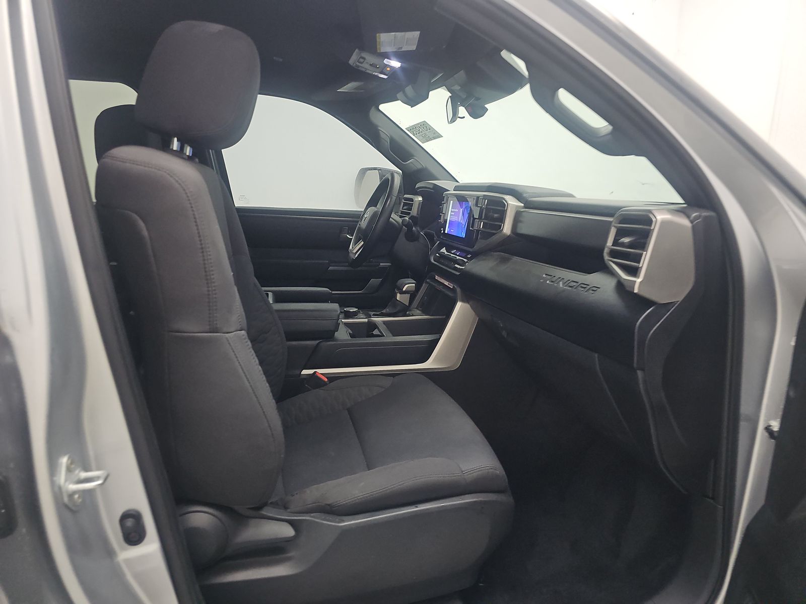 2025 Toyota Tundra SR5 AWD