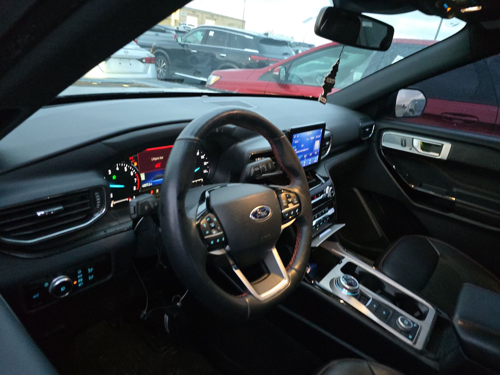 2023 Ford Explorer ST-Line AWD