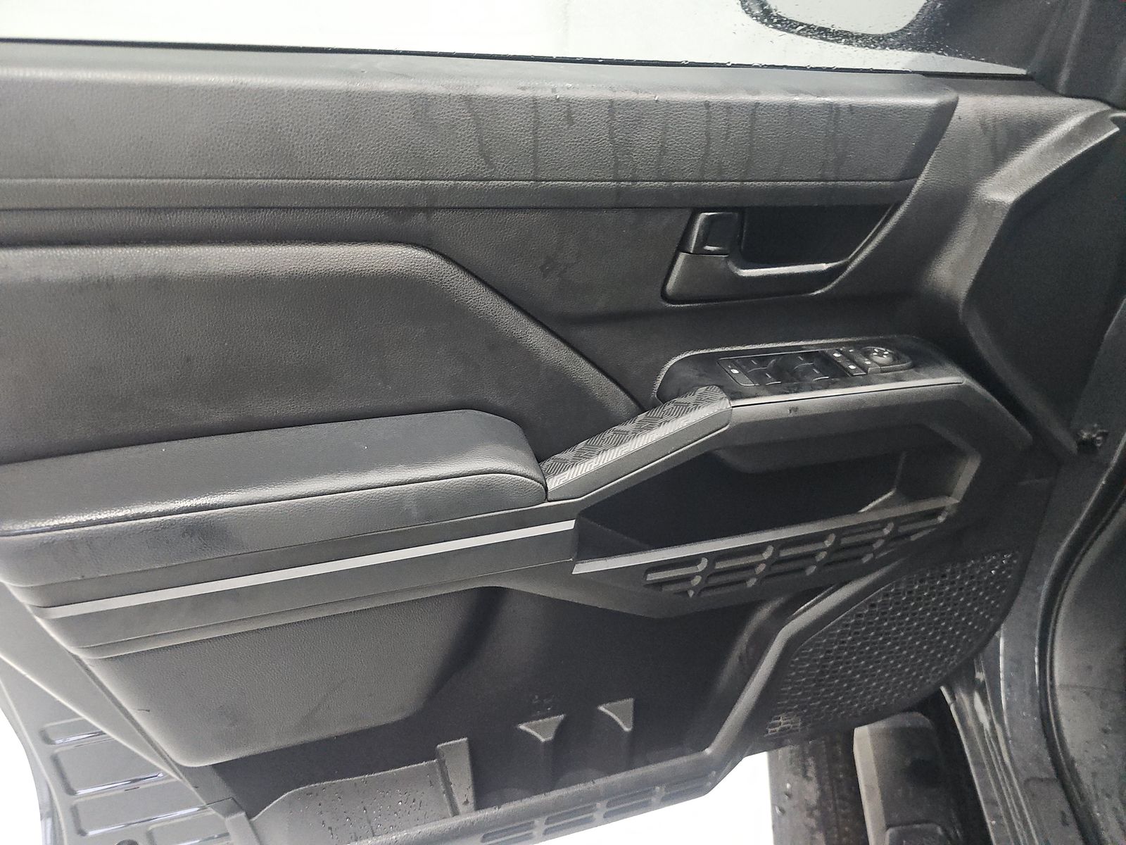 2025 Toyota Tacoma SR RWD