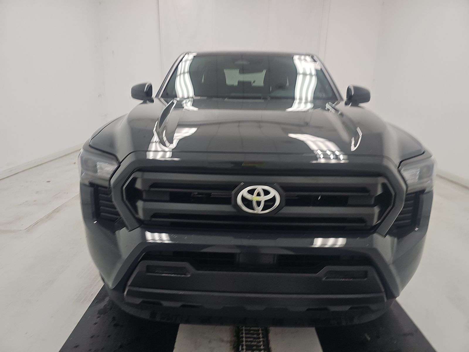2025 Toyota Tacoma SR RWD