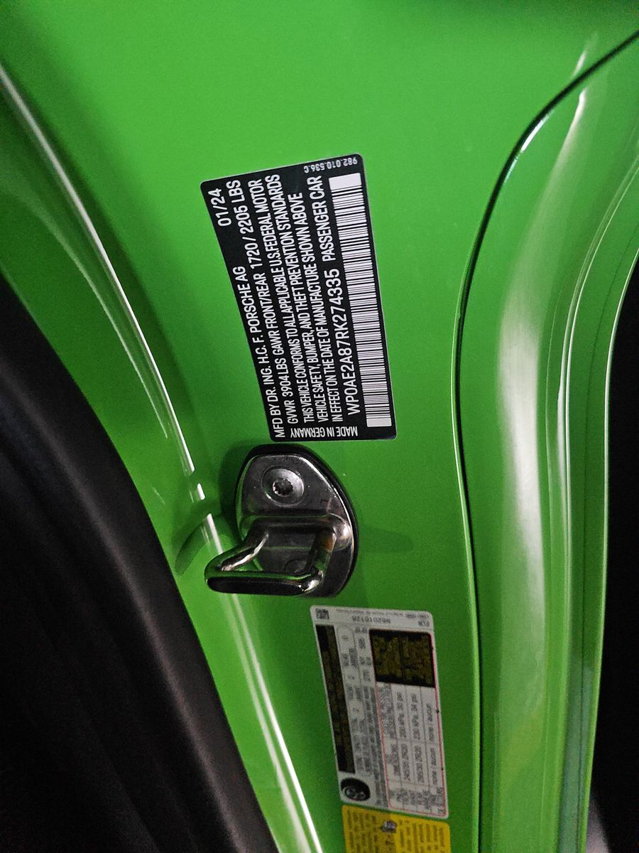 2024 Porsche 718 Cayman GT4 RS RWD