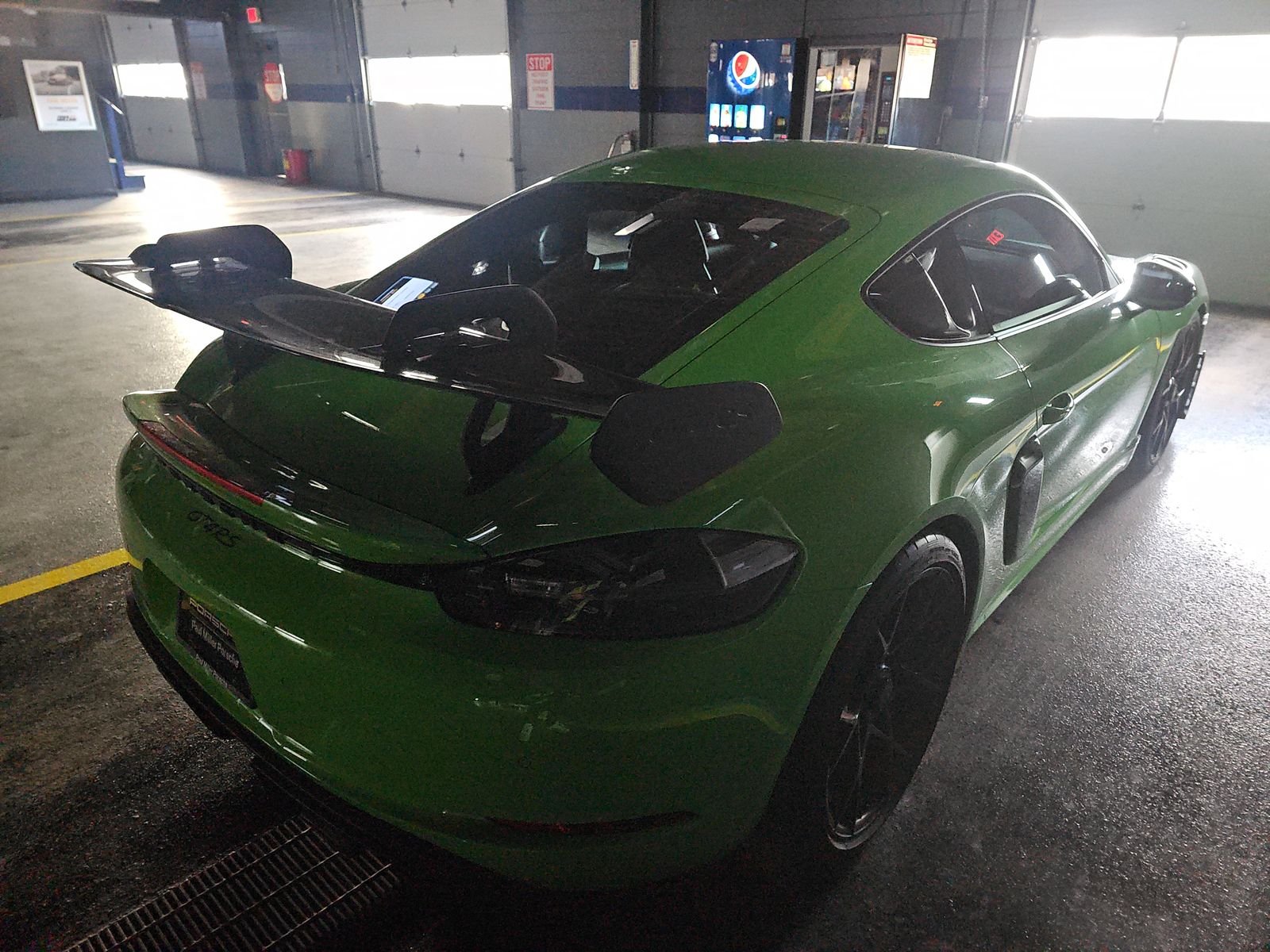 2024 Porsche 718 Cayman GT4 RS RWD