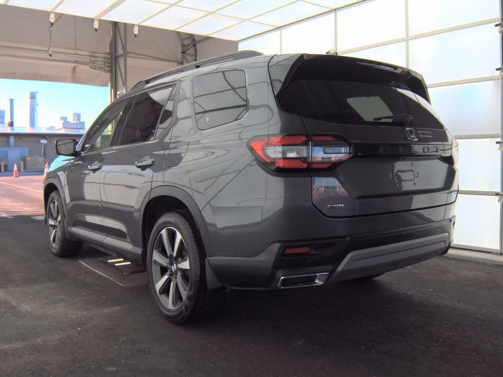 2025 Honda Pilot Touring AWD