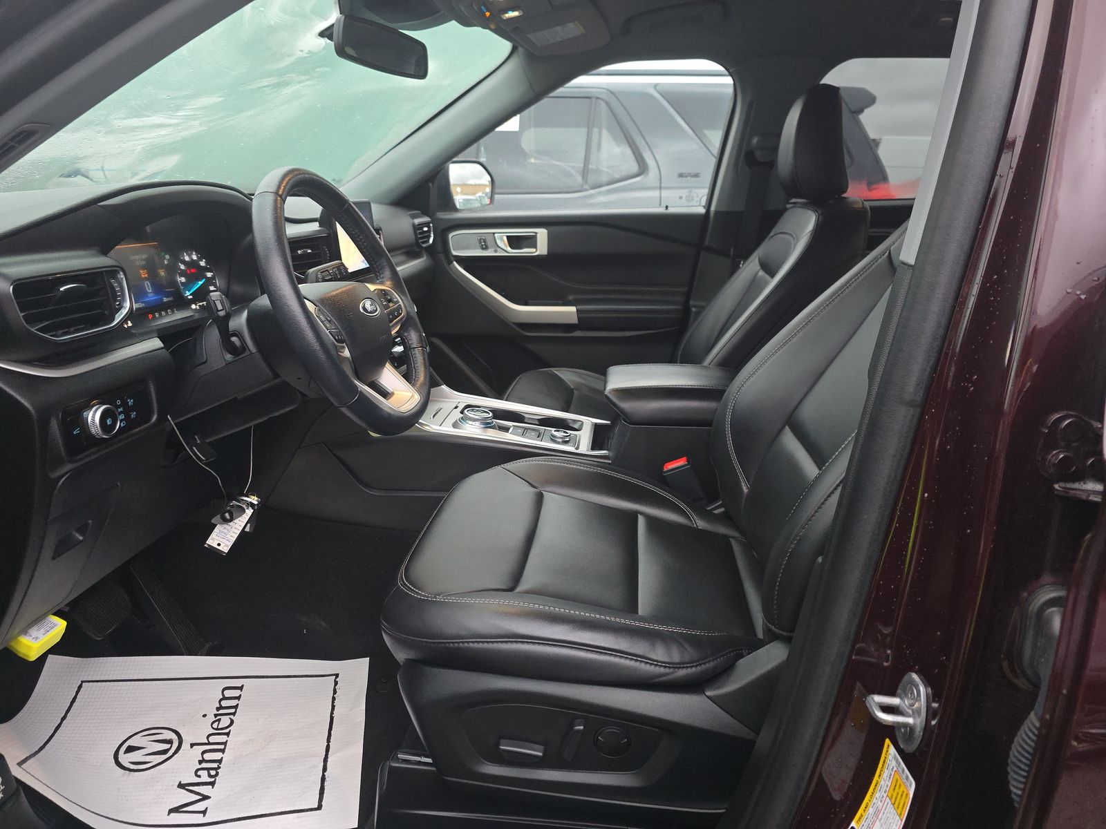 2023 Ford Explorer XLT AWD