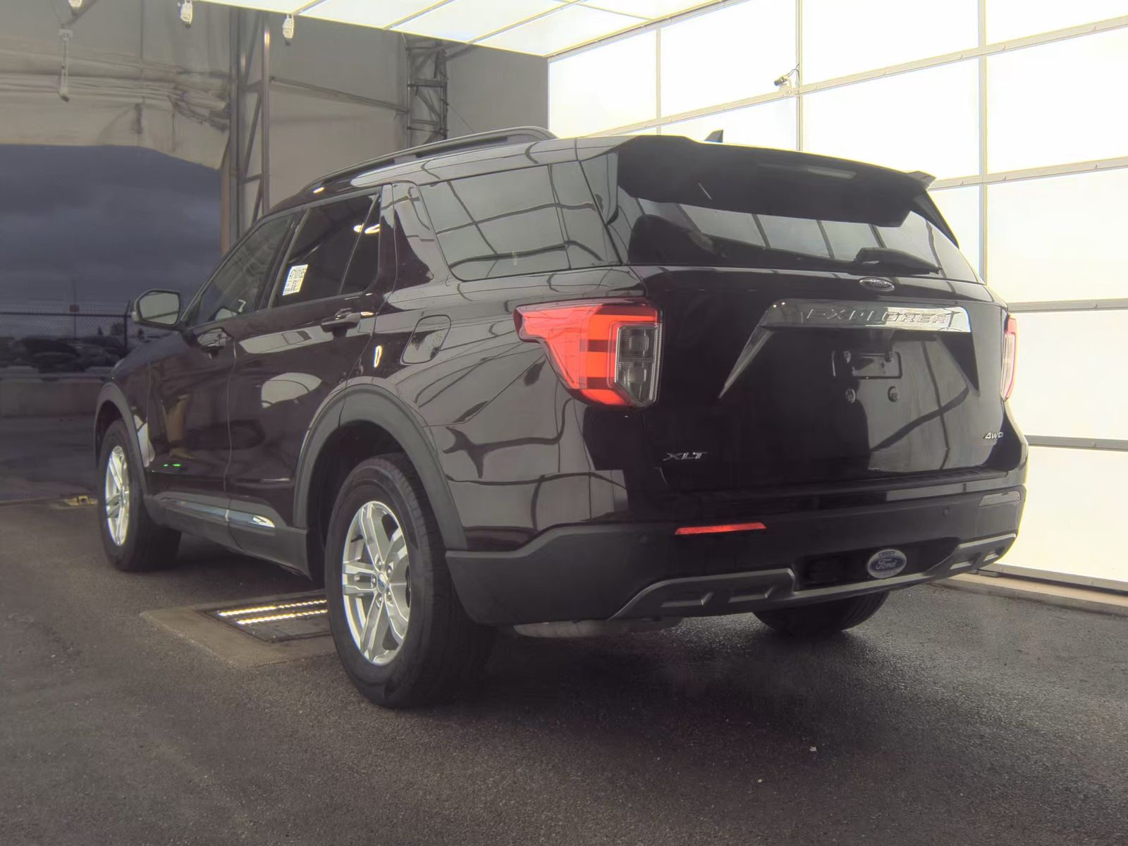 2023 Ford Explorer XLT AWD