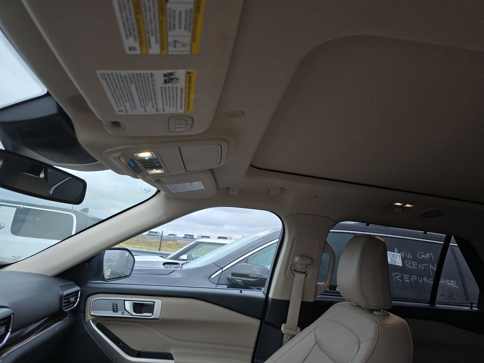 2023 Ford Explorer Hybrid Limited AWD