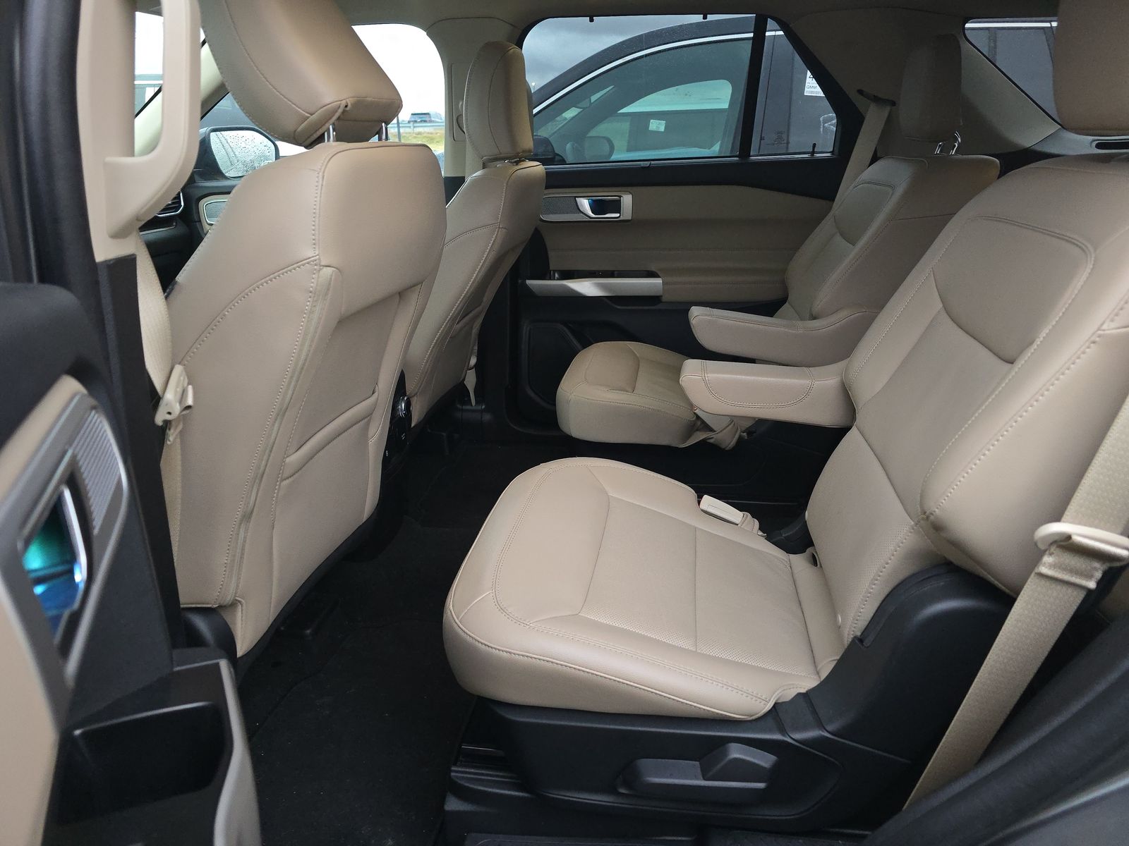 2023 Ford Explorer Hybrid Limited AWD