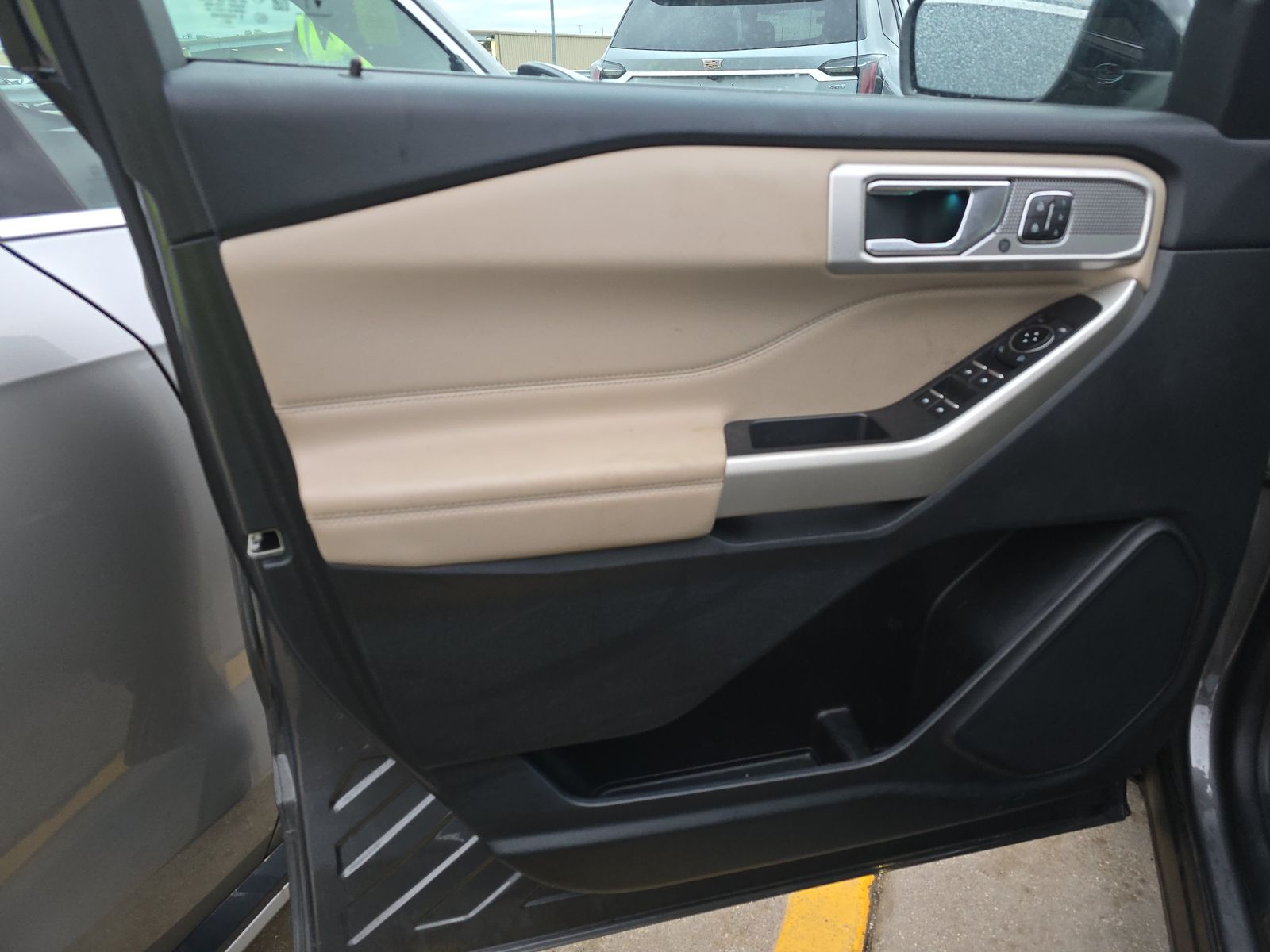 2023 Ford Explorer Hybrid Limited AWD